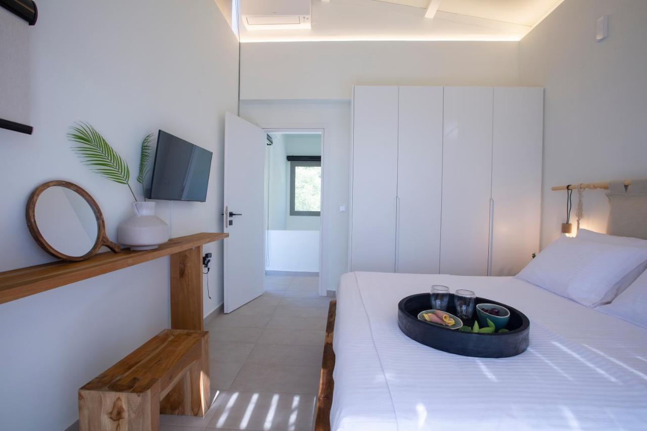Hyades Lefkada Villa Agios Nikitas