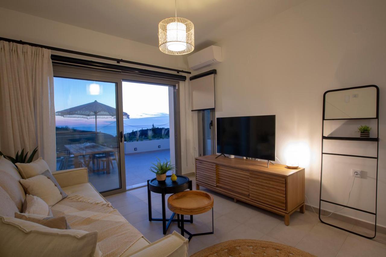 Hyades Lefkada Villa Agios Nikitas